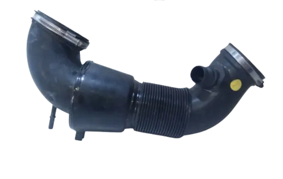 Audi Q7 4M Air intake hose/pipe 057129615E W604