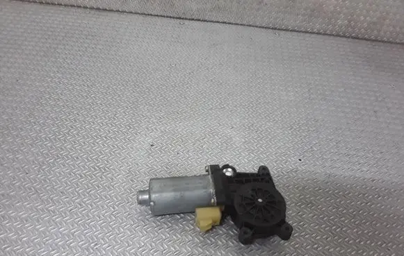 Cadillac CTS Rear door window regulator motor 101264100
