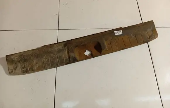 Nissan Pathfinder R51 Other trunk/boot trim element 84990EB300