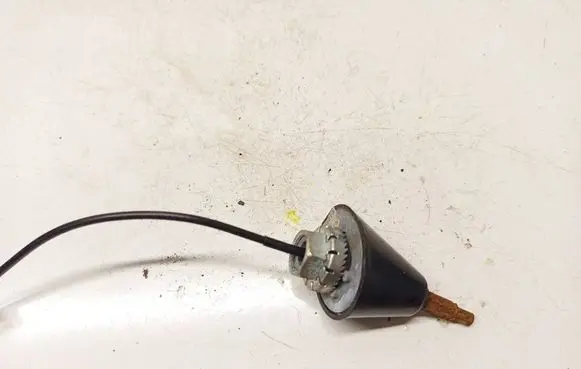 Opel Astra H Aerial GPS antenna 013139850