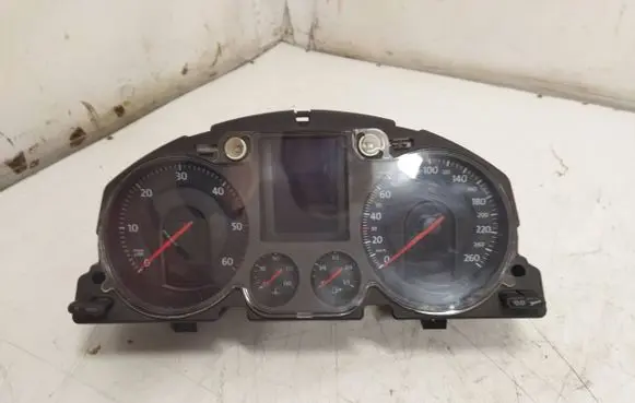 Volkswagen PASSAT B6 Speedometer (instrument cluster) A2C53117394