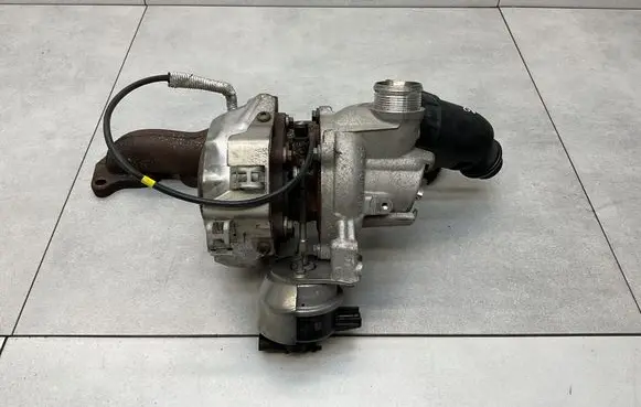 Volkswagen PASSAT B8 Turbo 04L253016F