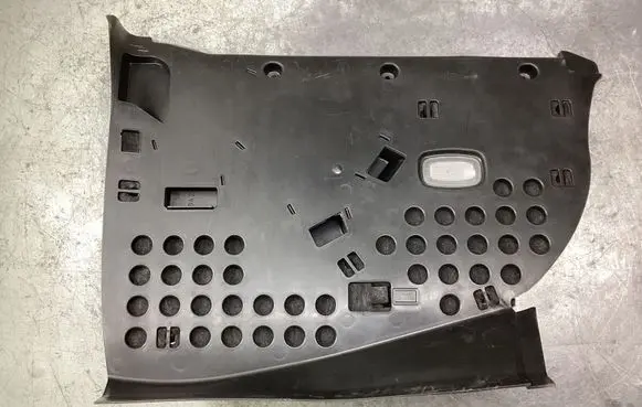Dashboard lower bottom trim panel