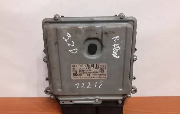 Mercedes-Benz R W251 Engine control unit/module A6421506891 1039S14048 0281013386