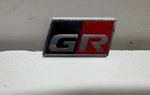 Toyota C-HR II Other badges/marks 7531852020 7531052050