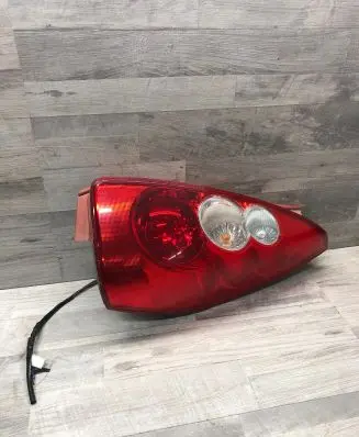 Mazda 5 Rear/tail lights C23551150 K2442