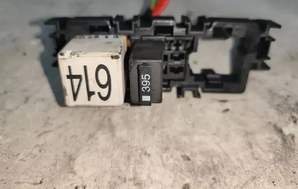 Audi A6 S6 C6 4F Fuse box set 4F1937503A