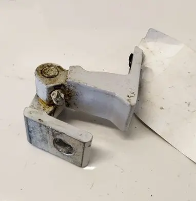 Audi A4 S4 B8 8K Rear door lower hinge 8K0831402B
