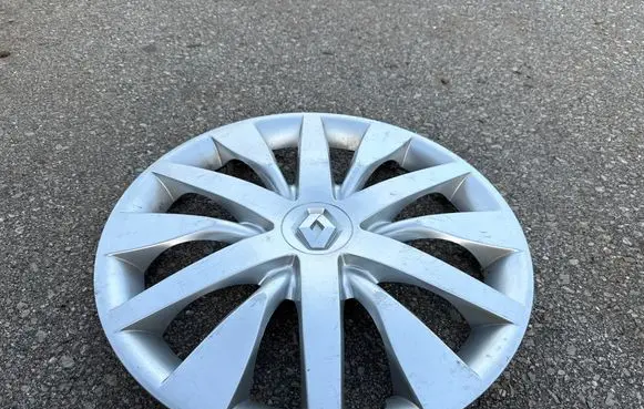 Renault Trafic III (X82) R16 wheel hub/cap/trim 403150013R