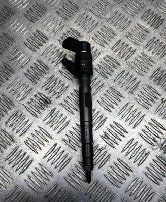 Audi A8 S8 D3 4E Fuel injector 0445110158