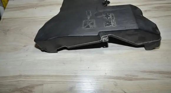 Citroen C5 Fuse box cover 9686732180