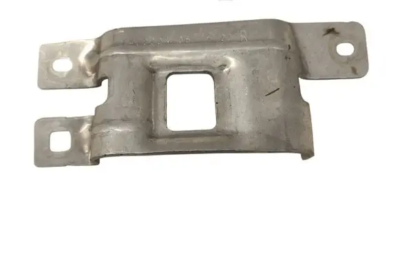 BMW 4 G22 G23 G24 G26 Front bumper mounting bracket 7422224