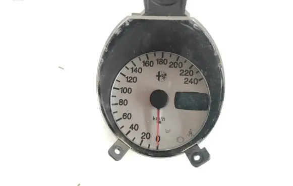 Alfa Romeo 156 Speedometer (instrument cluster) 60653706 6160349908