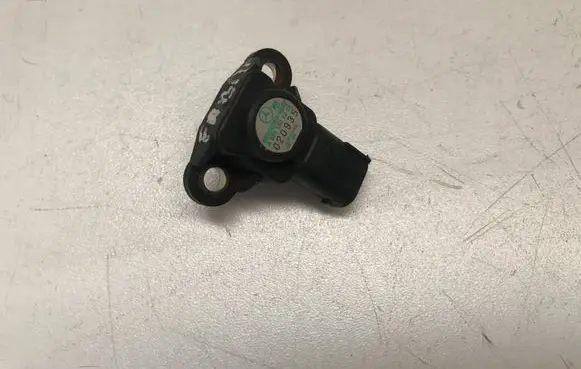 Mercedes-Benz E W211 Air pressure sensor A0041533228 020935