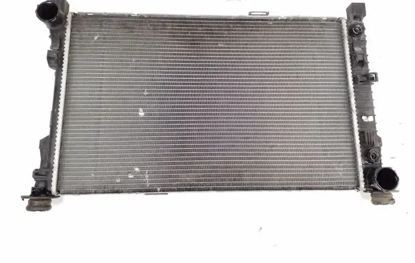 Mercedes-Benz SLK R171 Coolant radiator A2035004703