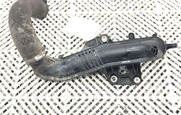 Audi A4 S4 B8 8K Air intake hose/pipe 8K0145673L