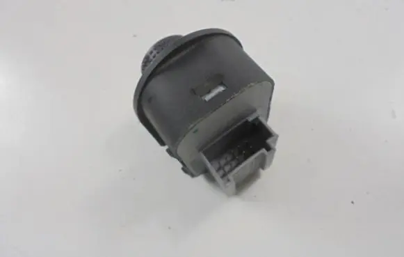 Skoda Octavia Mk1 (1U) Wing mirror switch 1U1959565L