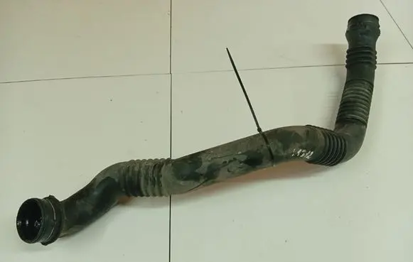 Mercedes-Benz A W169 Intercooler hose/pipe 
