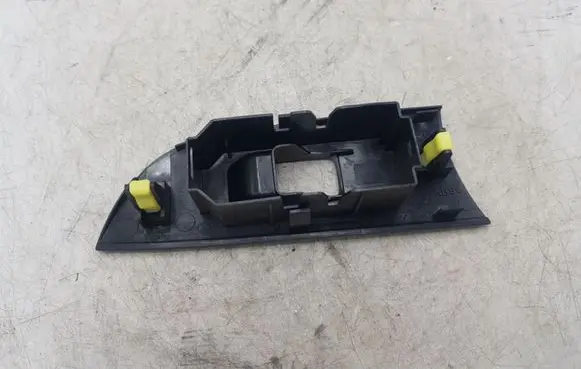 Toyota Corolla Verso AR10 Front door window switch trim 7427253010