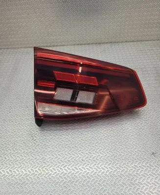 Volkswagen Passat Alltrack Tailgate rear/tail lights 3G9945093H