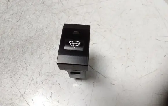 KIA Sorento Windscreen/window heater switch 864W030002