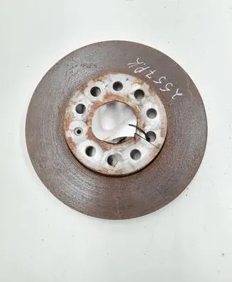 Volkswagen Jetta VI Front brake disc