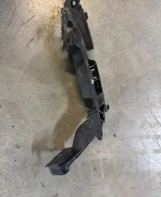 Porsche Taycan 9J1 Front bumper mounting bracket 9J1807228B