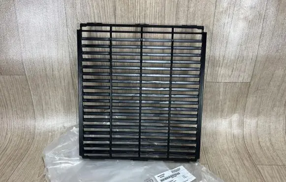 Porsche Panamera (976) Front bumper upper radiator grill 976119207