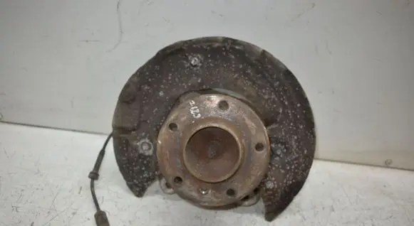 BMW 1 E81 E87 Front wheel hub 6773209