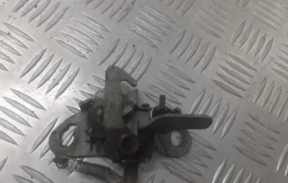 Peugeot 206 Engine bonnet/hood lock/latch loop/hook 