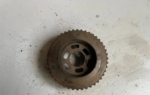 Volkswagen Golf IV Fuel pump gear (pulley) 038130111A