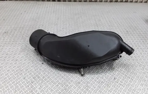 Audi A4 S4 B6 8E 8H Air intake duct part 078133356AC 3915268915