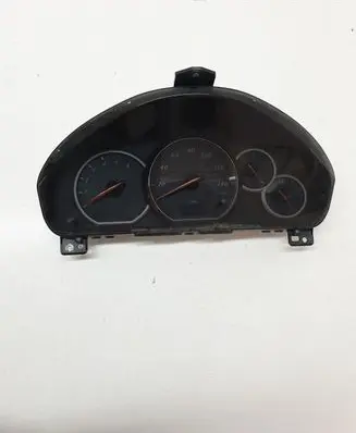 Mitsubishi Grandis Speedometer (instrument cluster) 8100A201