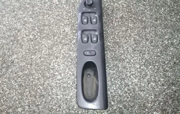 Renault Espace III Electric window control switch 7700876394
