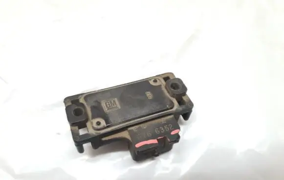 Renault Scenic I Air pressure sensor 8766352