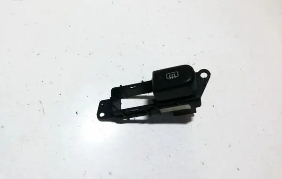 Mitsubishi Carisma Windscreen/window heater switch