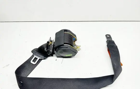 BMW 5 E39 Front seatbelt 566172601 2662C 1469DJ6502