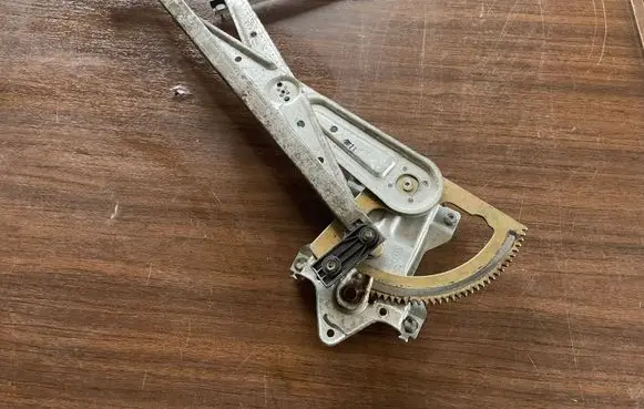 Opel Corsa C Front window lifting mechanism without motor