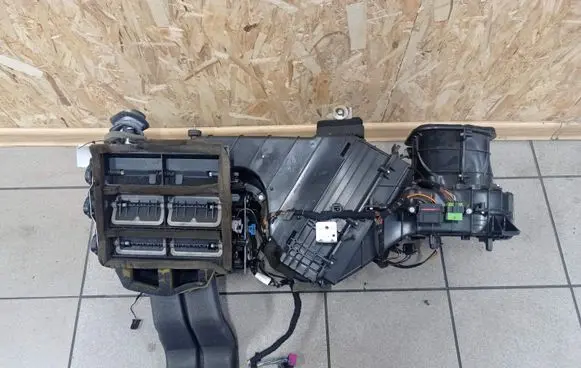 Interior heater climate box assembly