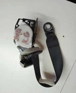 Toyota Prius+ (ZVW40) Middle seatbelt (rear) 071533