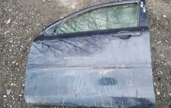 Mazda 2 Front door melynos