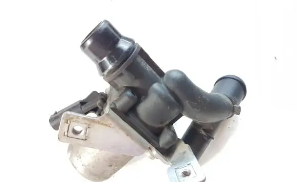Mercedes-Benz C W204 Coolant heater control valve A6512000031 A6512000431