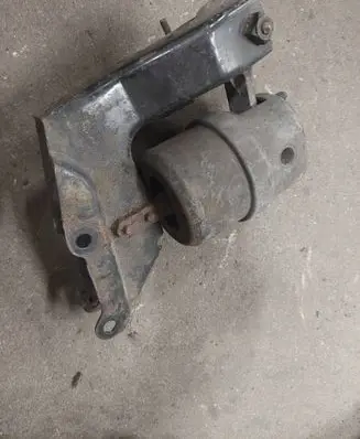 Volkswagen Transporter - Caravelle T4 Gearbox mount 7D0199131A 6991002 1164661004