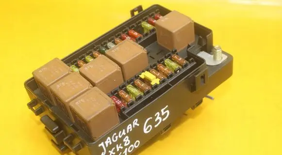 Jaguar XJ X351 Fuse box set LJD2822DB