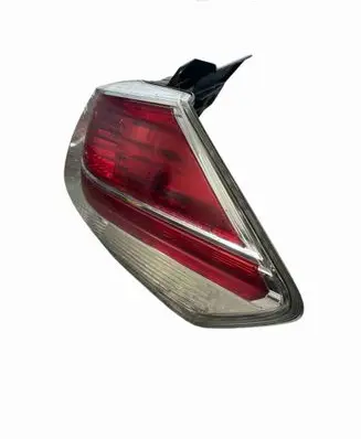 Nissan X-Trail T32 Rear/tail lights 22017939