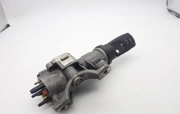 Skoda Fabia Mk2 (5J) Ignition lock 4B0905851Q