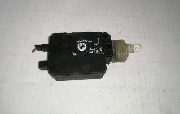 BMW 3 E36 Central locking motor 8361140