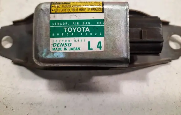 Toyota Prius (XW20) Airbag deployment crash/impact sensor 1879008921 8983447020