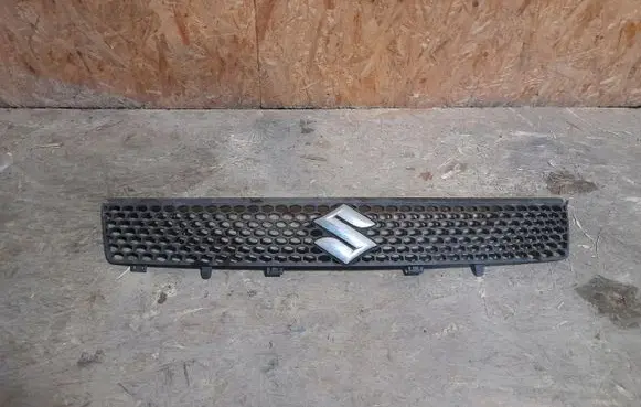 Suzuki Grand Vitara II Front grill 7174165J00