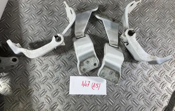 Mercedes-Benz Vito Viano W447 Rear door hinge set A4477407600